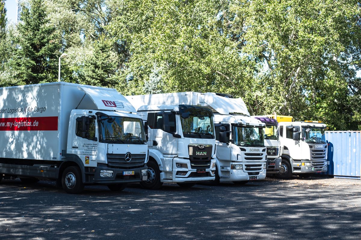 Beszerzés alatt álló haszongépjárművek az LKW Store telephelyén