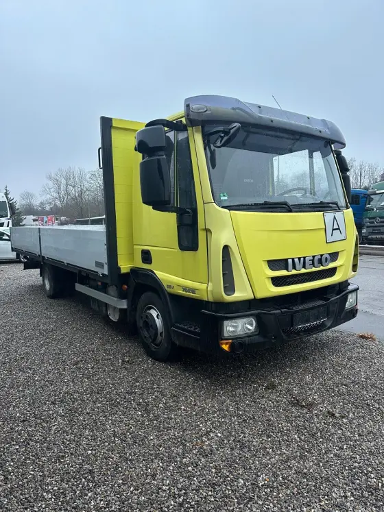 Iveco EUROCARGO 75E18 4X2 PLATÓS